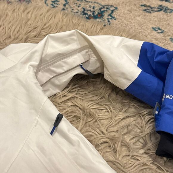 Outdoor Research Snowboarding Jacket size medium - Picture 4 of 9